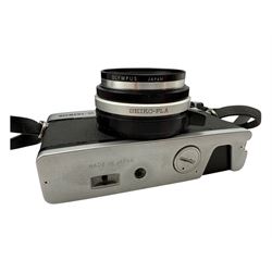 Olympus-35 SP 35mm film camera, serial no. 367113, with an Olympus G Zuiko 1:1.7 f=42mm lens