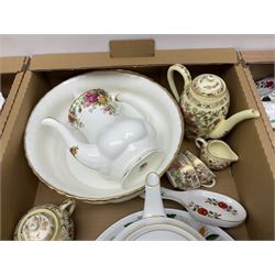 Quantity of ceramics, to include Royal Albert Old Country Roses coffee pot and large bowl, Villeroy & Boch, Wedgwood Majolica, Kalocsa of Hungary, Beswick Basset Hound, Herend of Hungary, mid century vase of tapering form with orange and black striped decoration, etc in three boxes