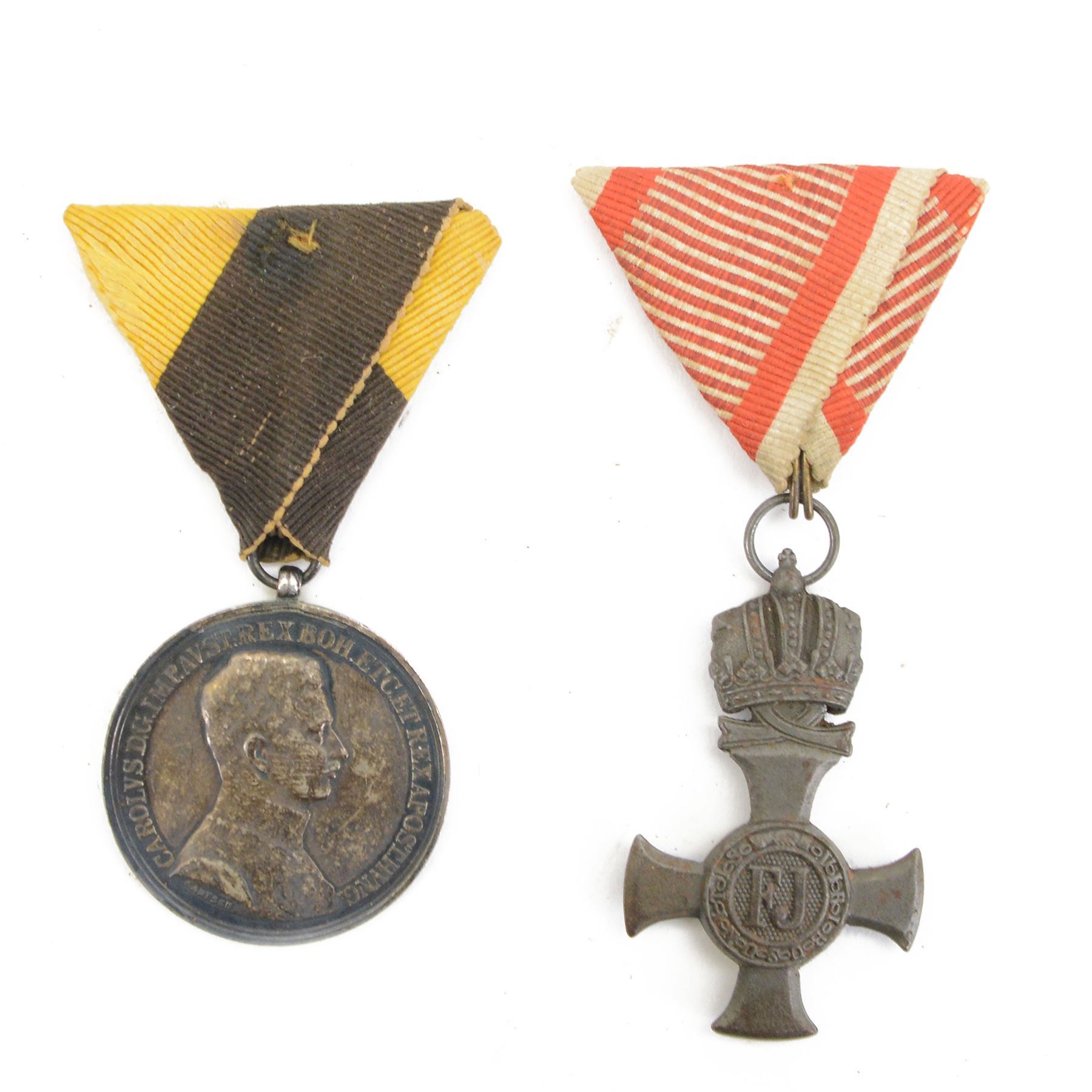 Imperial Austrian medals comprising Iron Cross for Merit 1916 and Bravery medal 