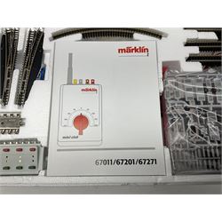 Marklin 'Z' gauge - No.81852 train set with double pantograph locomotive and four goods wagons; boxed