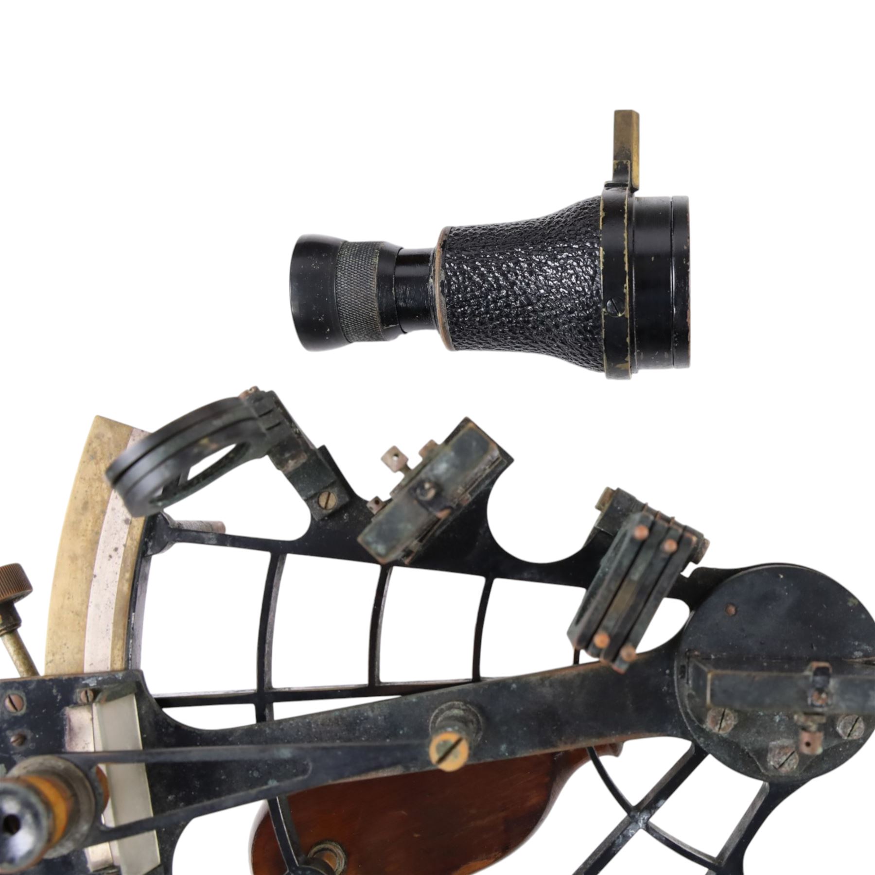 Mid 20th century sextant, brass and lacquered black, unmarked, in fitted wooden case