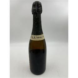Mixed champagne; Chateau D'ay Ayala & Co 1919, Oudinot a Epernay, Antoine de Clevecy and Lanson Black Label, various contents and proof (4)