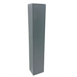  Metal security storage cabinet for four guns, single door with two locks and keys, W26cm, H151cm, D21cm  