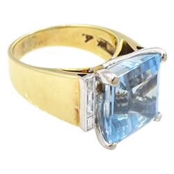 14ct gold aquamarine and diamond ring, emerald cut aquamarine with four baguette cut diamonds set either side, stamped 14K 585, aquamarine approx 6.55 carat