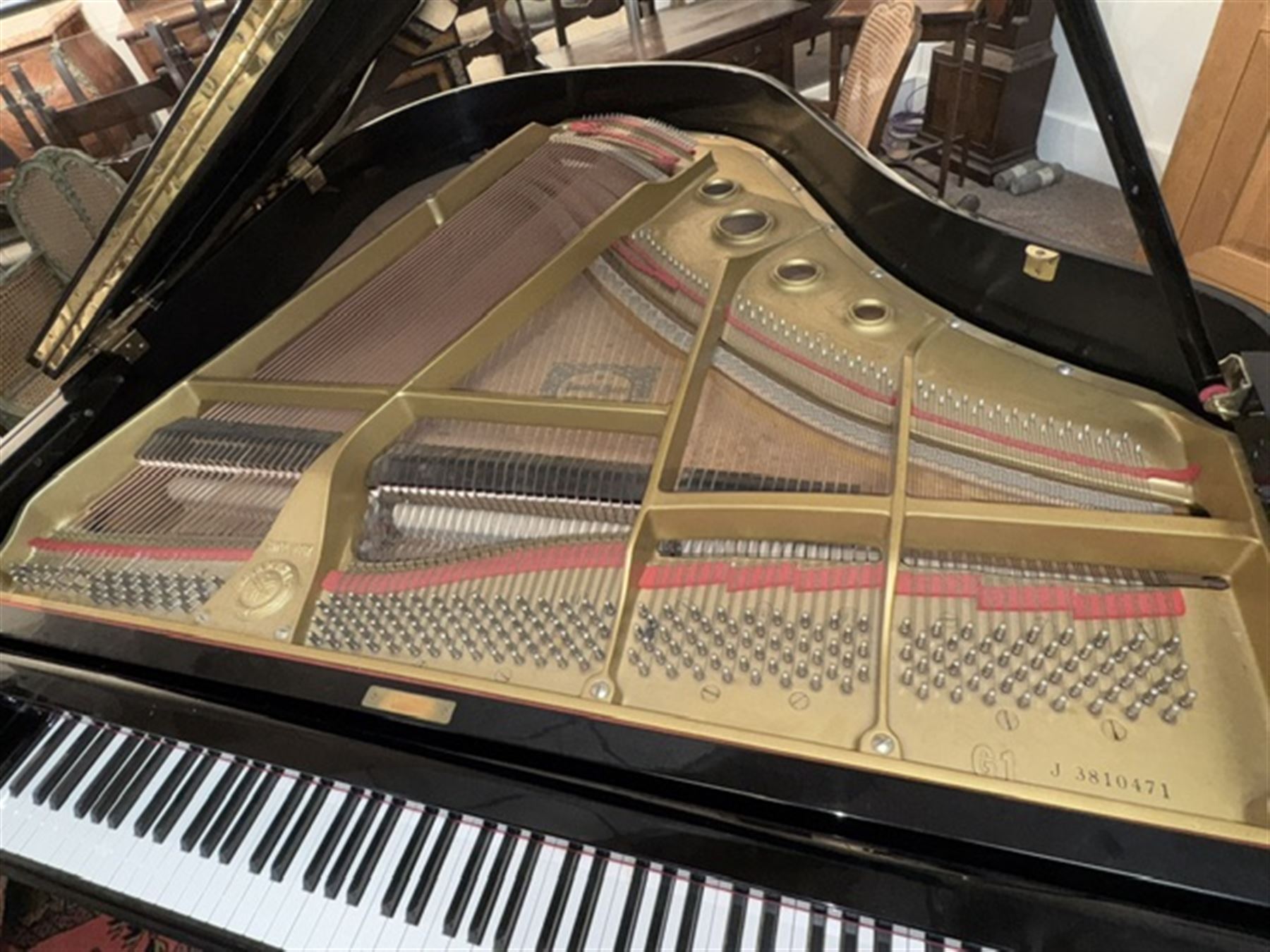 Yamaha - Baby Grand (5' 3