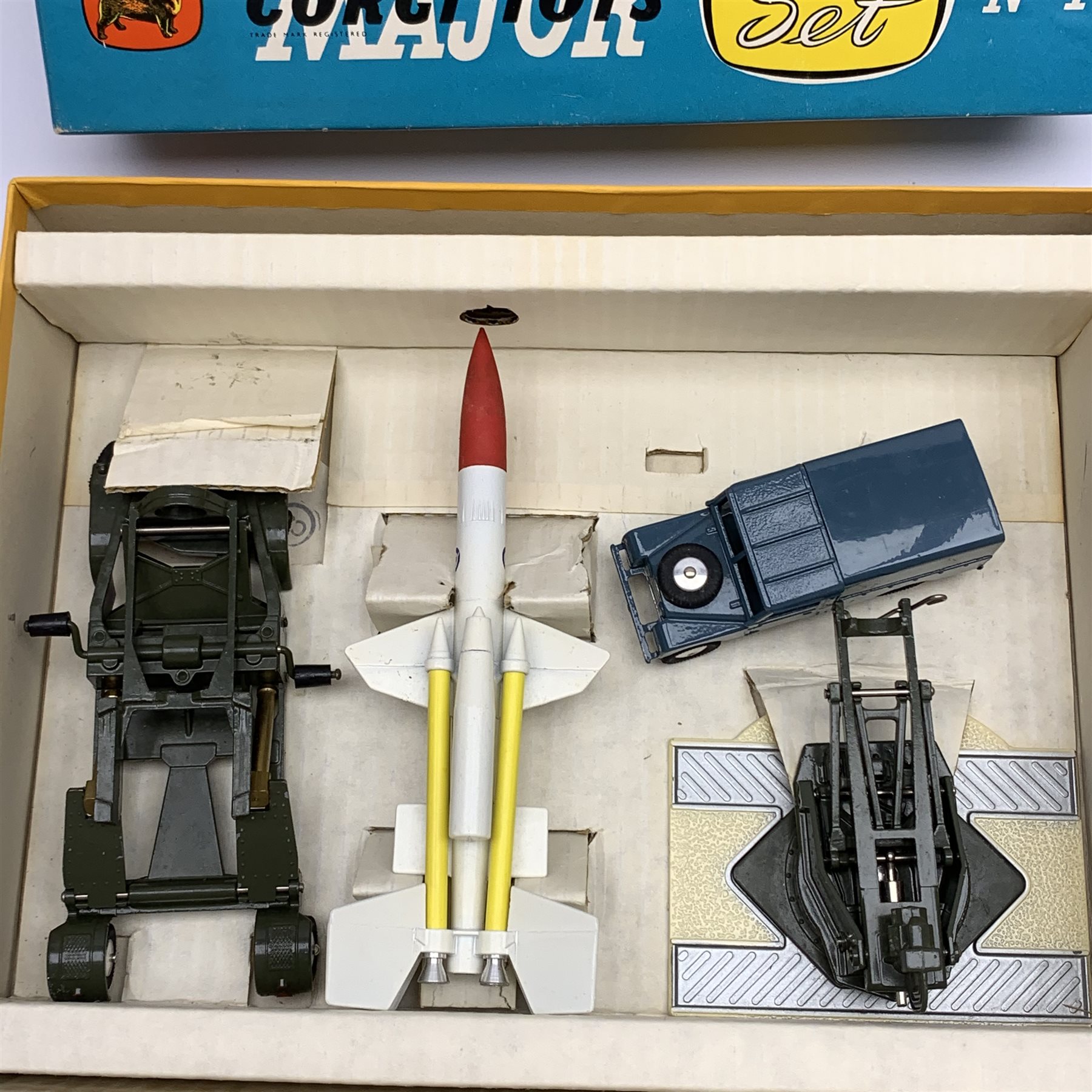 Corgi - Major Gift Set No | Toys & Models | 3757