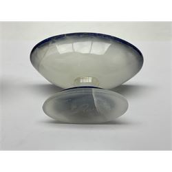 Pair of lapis lazuli and agate open salts, of navette form, upon a stepped oval pedestal foot, H5cm, L8cm