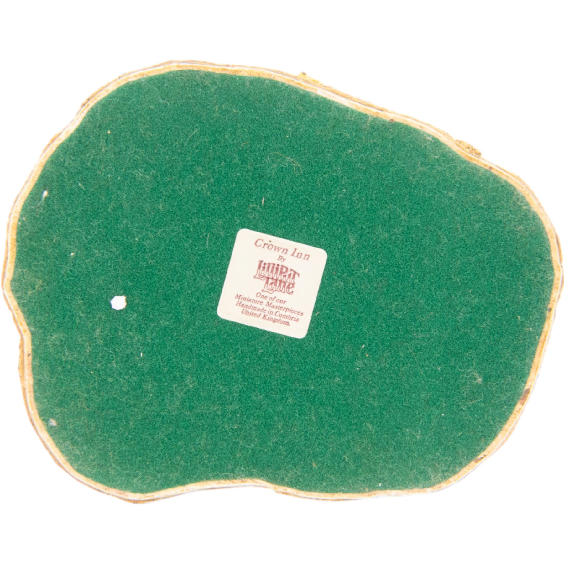 Eight Lilliput Lane models, comprising Heritage Collection Buckingham Palace, Crown Inn, Anne Hathaway, Periwinkle Cottage, Royal Oak Inn, Through The Keyhole, Burley Street Garage and The George Inn