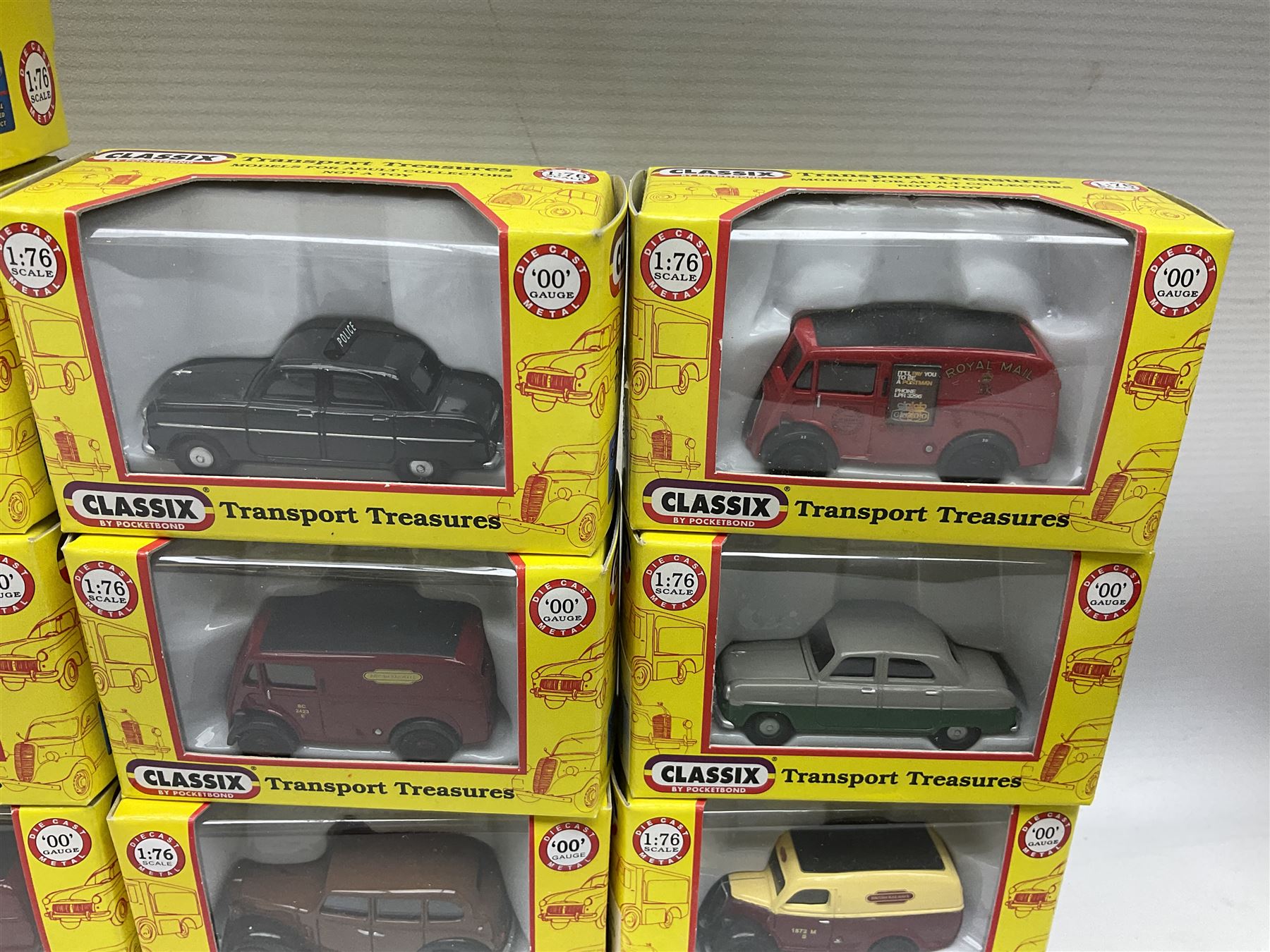 Seventy Classix Transport Treasures 1:76 scale die-cast models, all boxed (70)