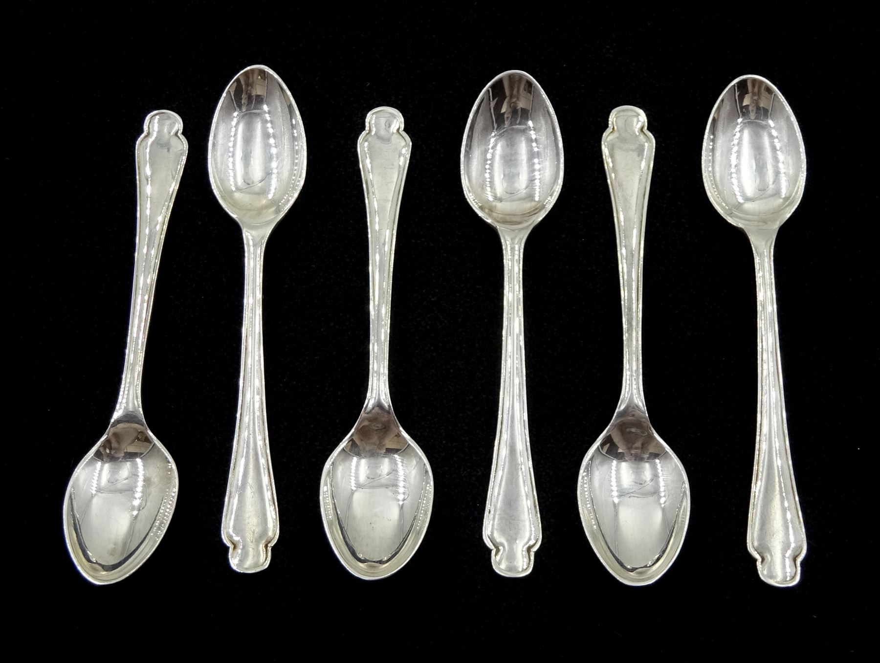 Set of six silver coffee spoons by W S Savage & Co, Sheffield 1930, approx 1.6oz