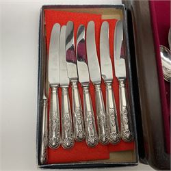 Flexfit canteen of cutlery in Kings pattern, with additional matching flatware  