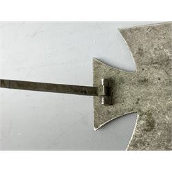 WW2 German Iron Cross 1st Class, back of pin indistinctly stamped ?20; and WW2 German Iron Cross 2nd Class, ring indistinctly stamped ?100 for Rudolf Wachtler und Lange (2)