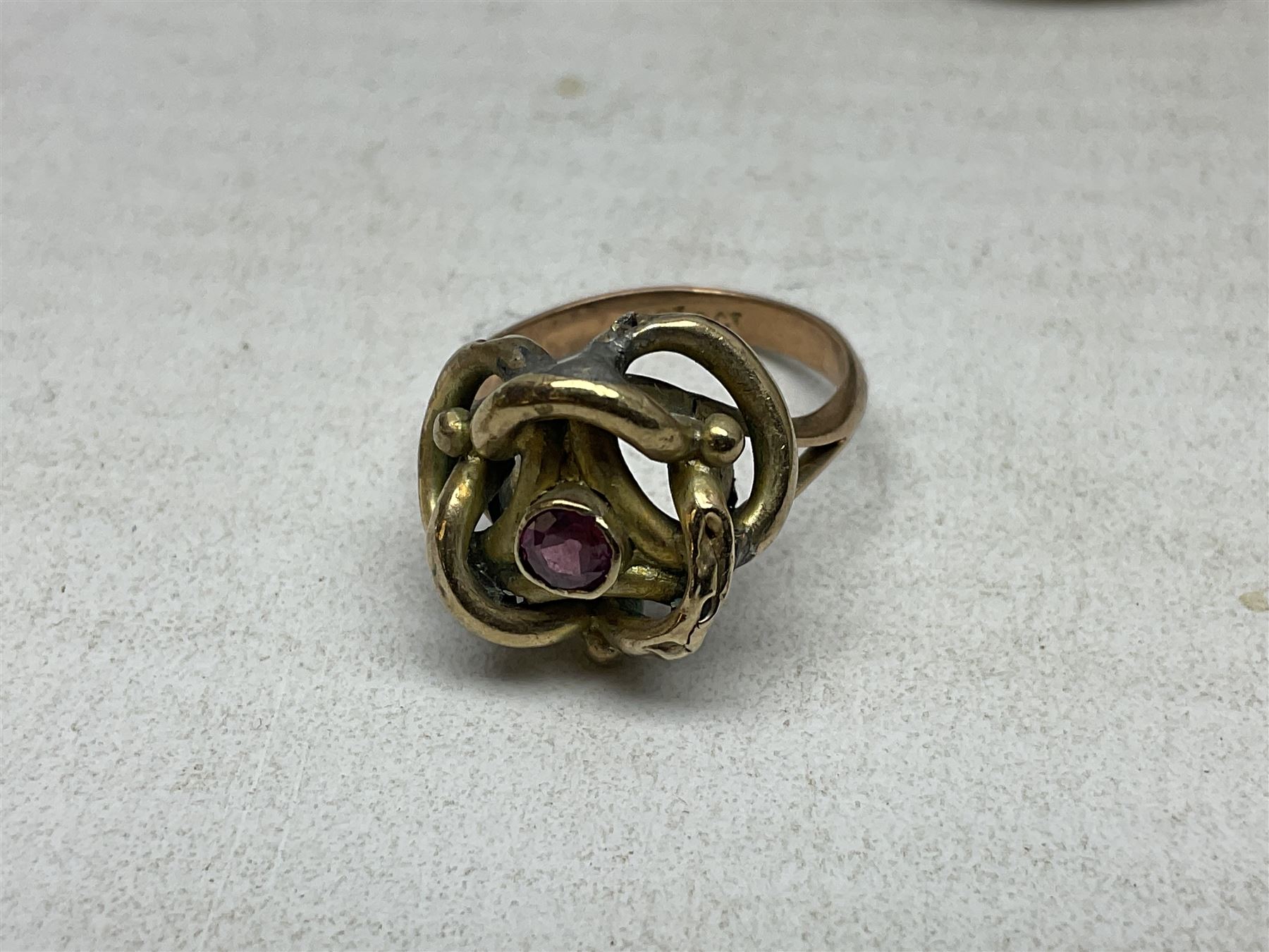 9ct gold agate brooch, gold ring, silver brooch, silver marcasite ladies manual wind wristwatch, collection of costume jewellery and a Smiths Timecal Noddy alarm clock etc 