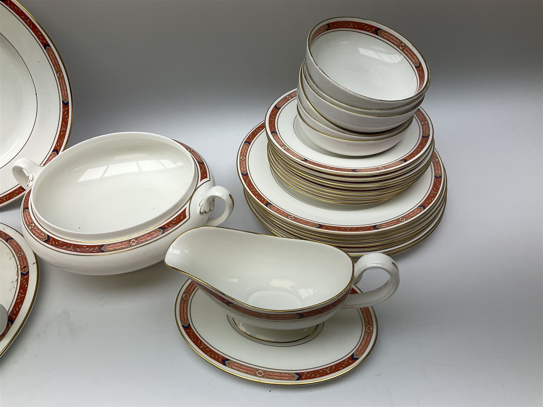 Royal Worcester Beaufort pattern tea and dinner wares, including seven dinner plates, eight side plates, thirteen dessert plates, six bowls, eight soup bowls, sauce boat on stand, cake plate, covered tureen, coffee pot, milk jug etc (51) 