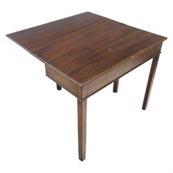 Georgian mahogany side table, extendending top with fold-over action, square leg