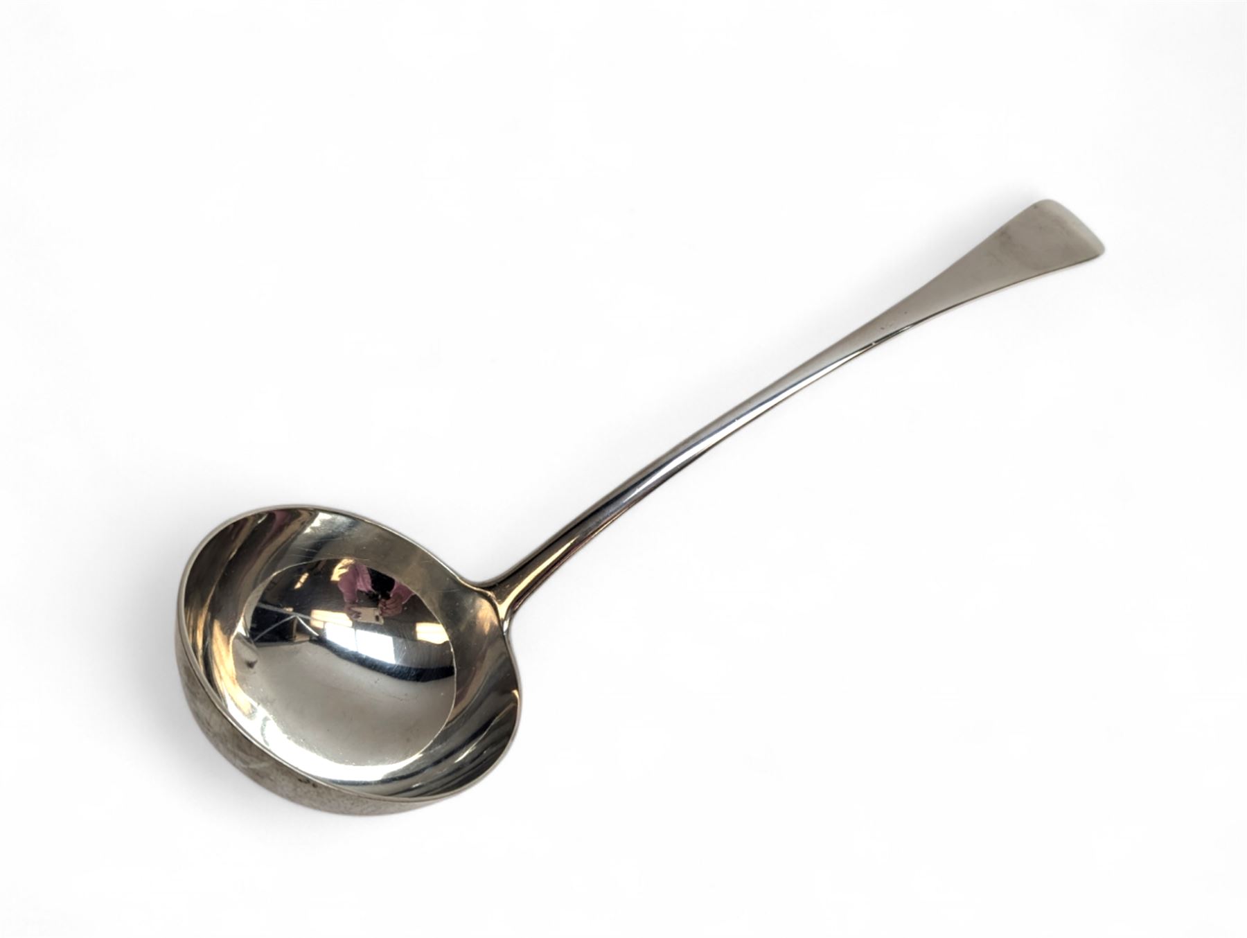Edwardian silver Old English pattern soup ladle, hallmarked Goldsmiths & Silversmiths Co Ltd, length 33cm