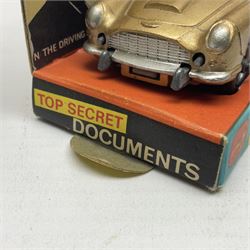Corgi die-cast model No.261 Special Agent 007 James Bond's Aston Martin D.B.5. from the James Bond film 