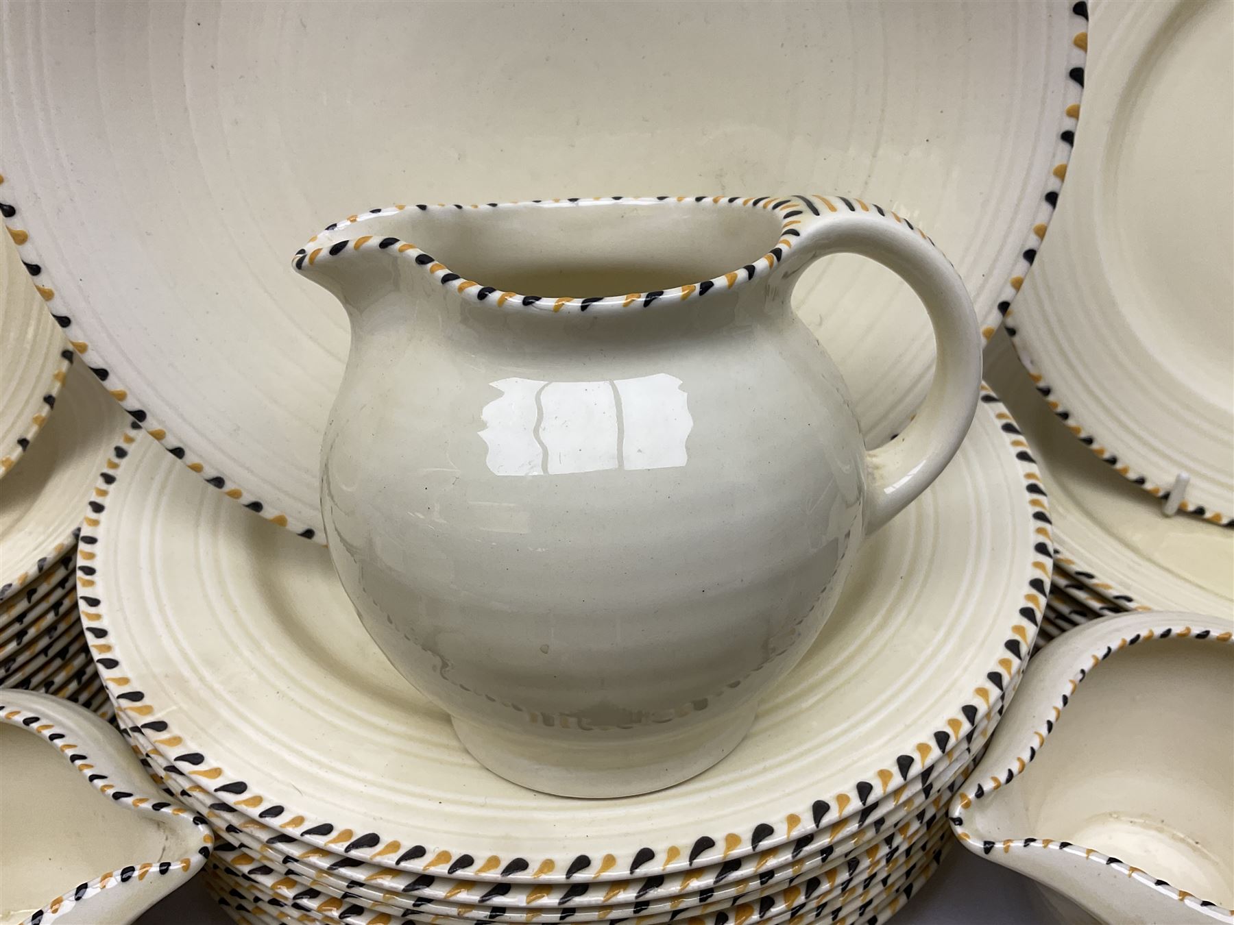 Art Deco Crown Ducal tea and dinner wares, reg no. 784158, comprising dinner plates, teacups, saucers, coffee cups, crescent shaped side plates, bowls, eggcups, etc, (93)