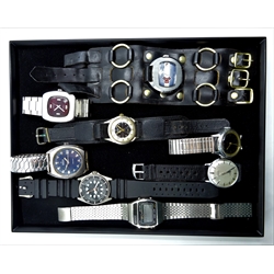  Collection of wristwatches including Everest antimagnetic, Invicta Electronic, Smiths Empire, Follow, Uno and Sakata (8)  
