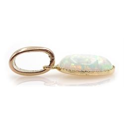 9ct gold oval opal pendant