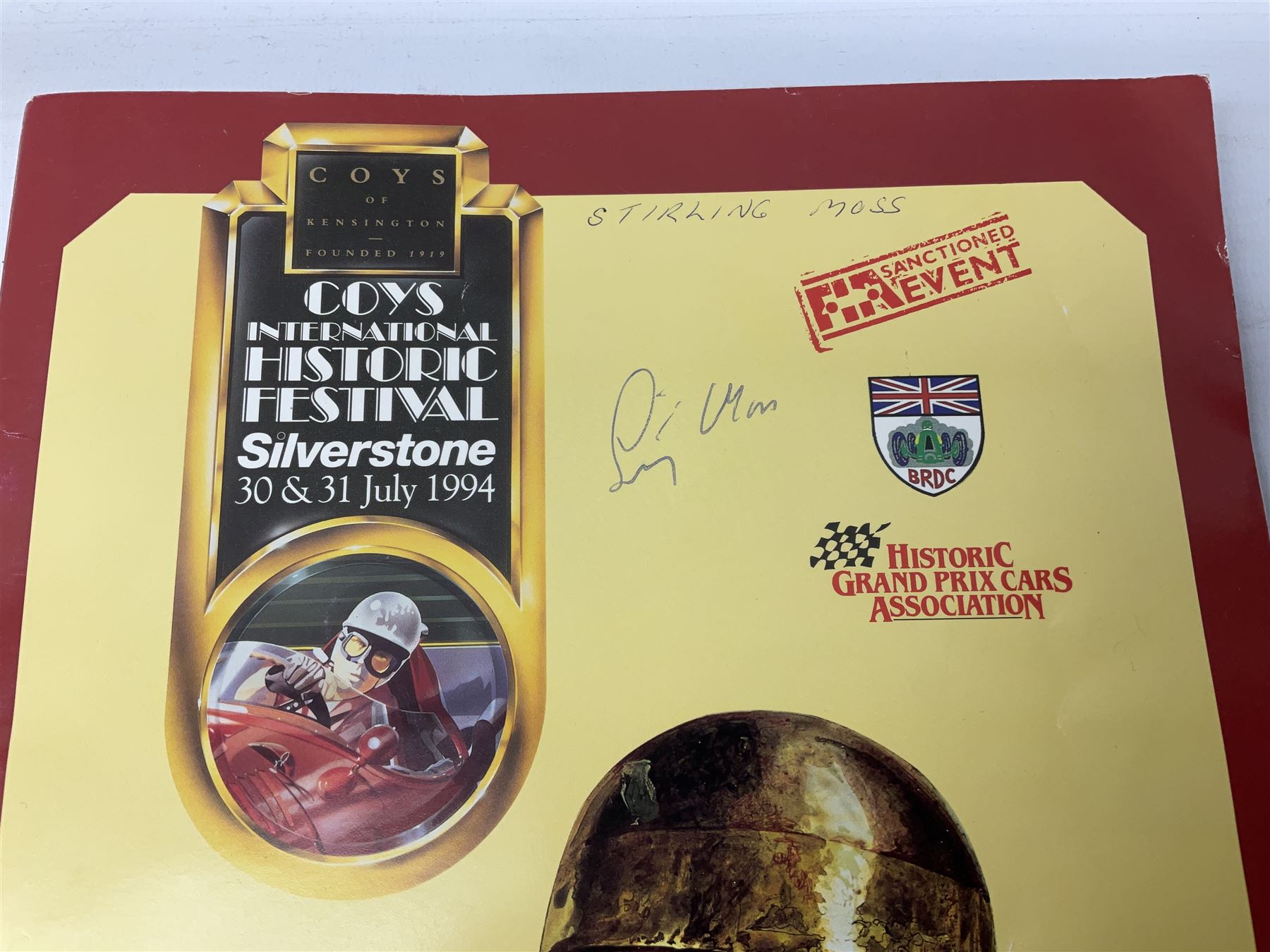 Autographs from film, stage, sporting personalities etc, including mid 20th century Hull City FC, Esmond Knight, John Clements, Kay Hammond, Richard Greene, Manning Whiley, Jerry Desmond etc, in albums, on pieces etc