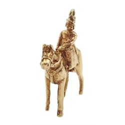 9ct gold lady on horseback pendant/charm, hallmarked