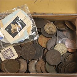 Great British and World coins, 18th century and later, in metal box