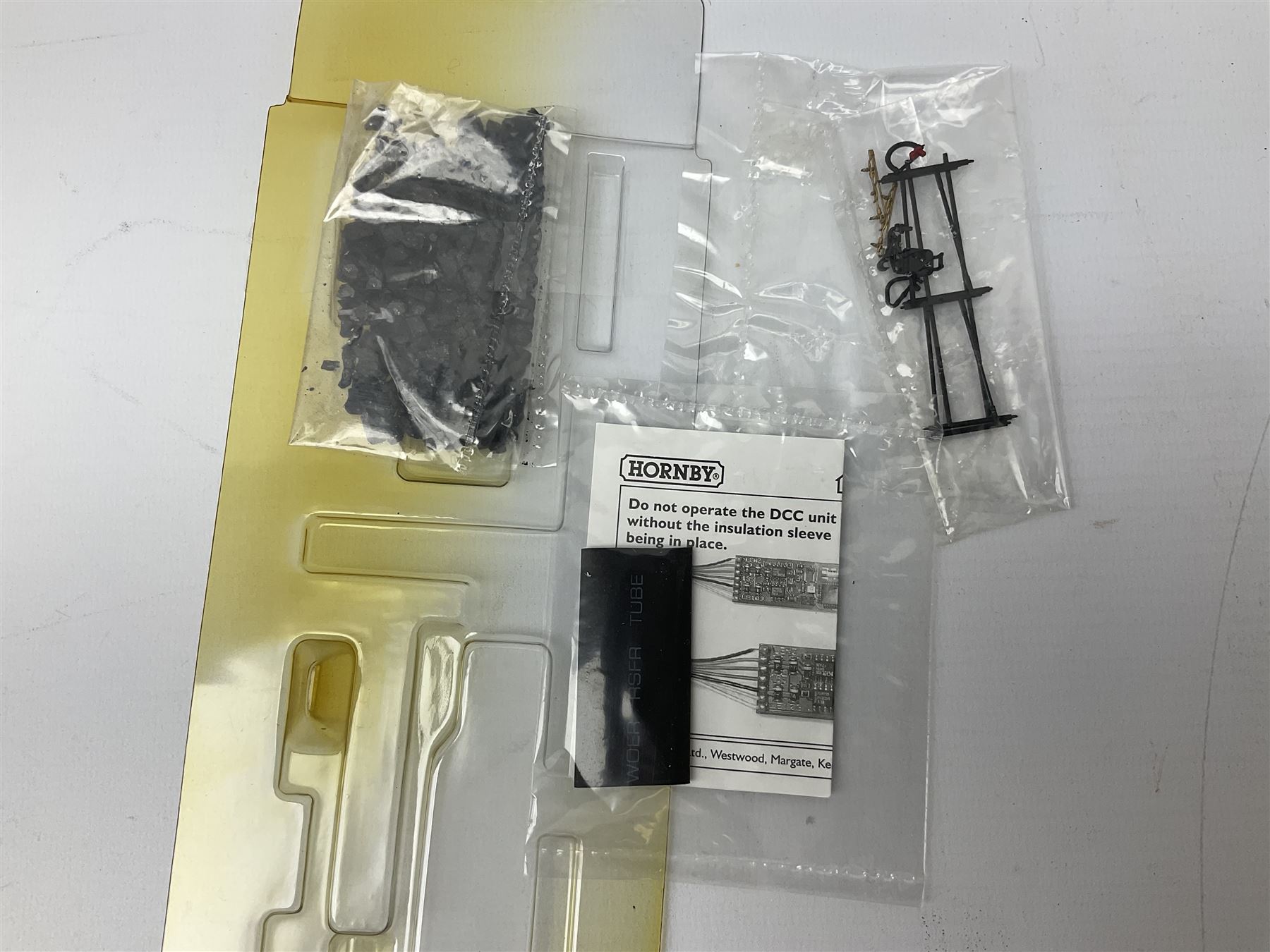 Hornby '00' gauge - Britannia Class 7MT 4-6-2 locomotive 'William Wordsworth' no. 70030, Patriot Class 7P 4-6-0 locomotive 'Bunsen' no. 45512 and Class A3 4-6-2 locomotive 'The White Knight' no. 60077, all DCC ready (3)