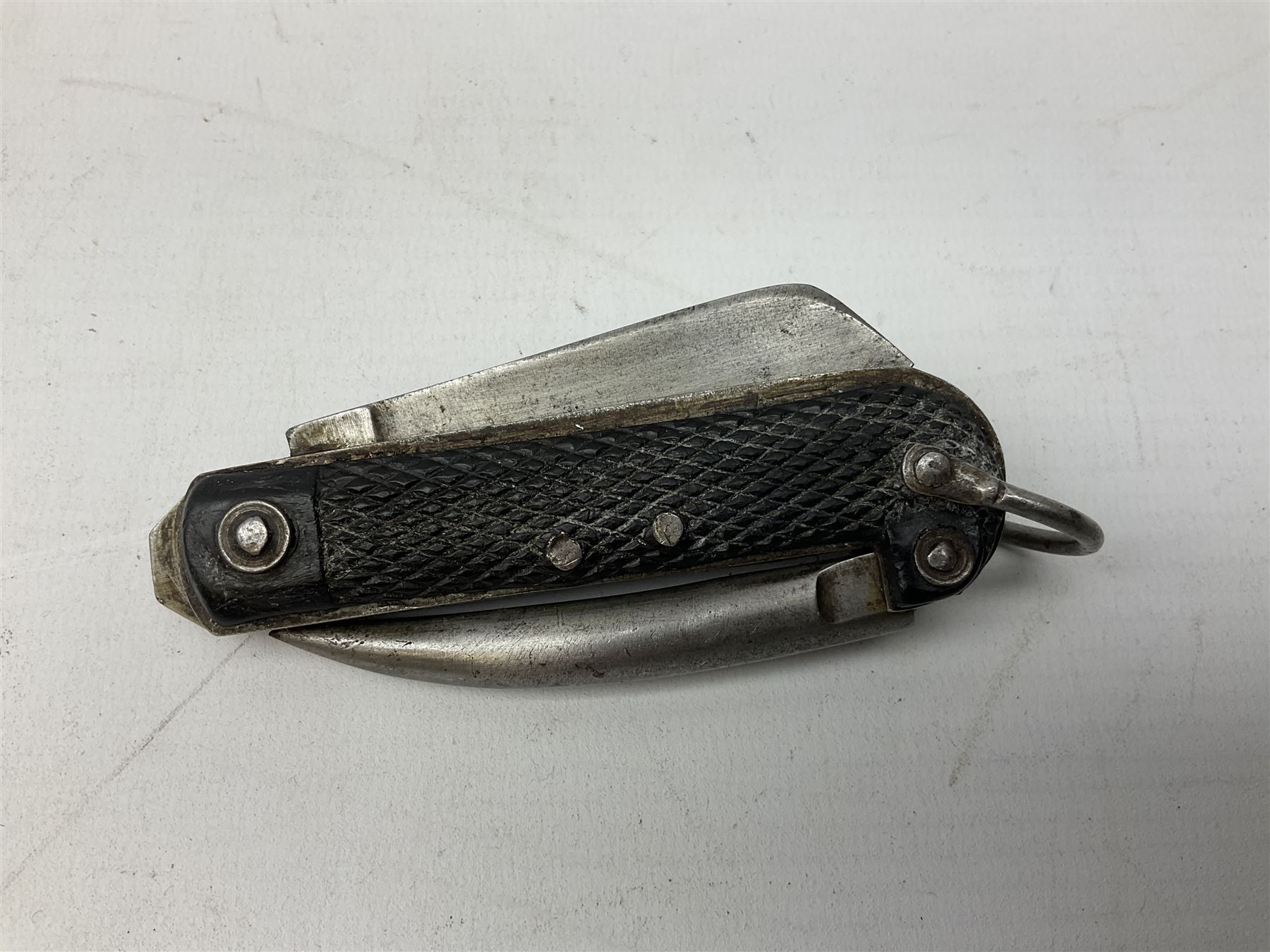 WW2 British army folding jack/clasp knife, the blade marked A.H. Bisby & Co Ltd Sheffield with broad arrow and date 1944, marlin spike and can opener; and British Navy seaman's rope pocket knife, the blade marked Venture H.M. Slater Sheffield (2)