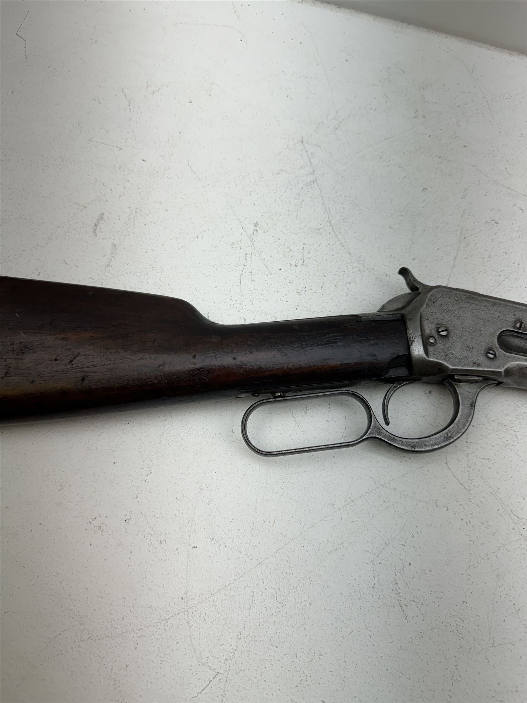 SECTION 1 FIREARMS CERTIFICATE REQUIRED - Winchester Model 1892 32/20 saddle carbine, with 61cm (24