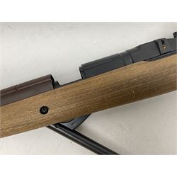 Springfield Armory M1A .22 cal. air rifle with under-lever action and wooden stock; serial no.6300, L116cm overall; in original cardboard box  NB: AGE RESTRICTIONS APPLY TO THE PURCHASE OF AIR WEAPONS.