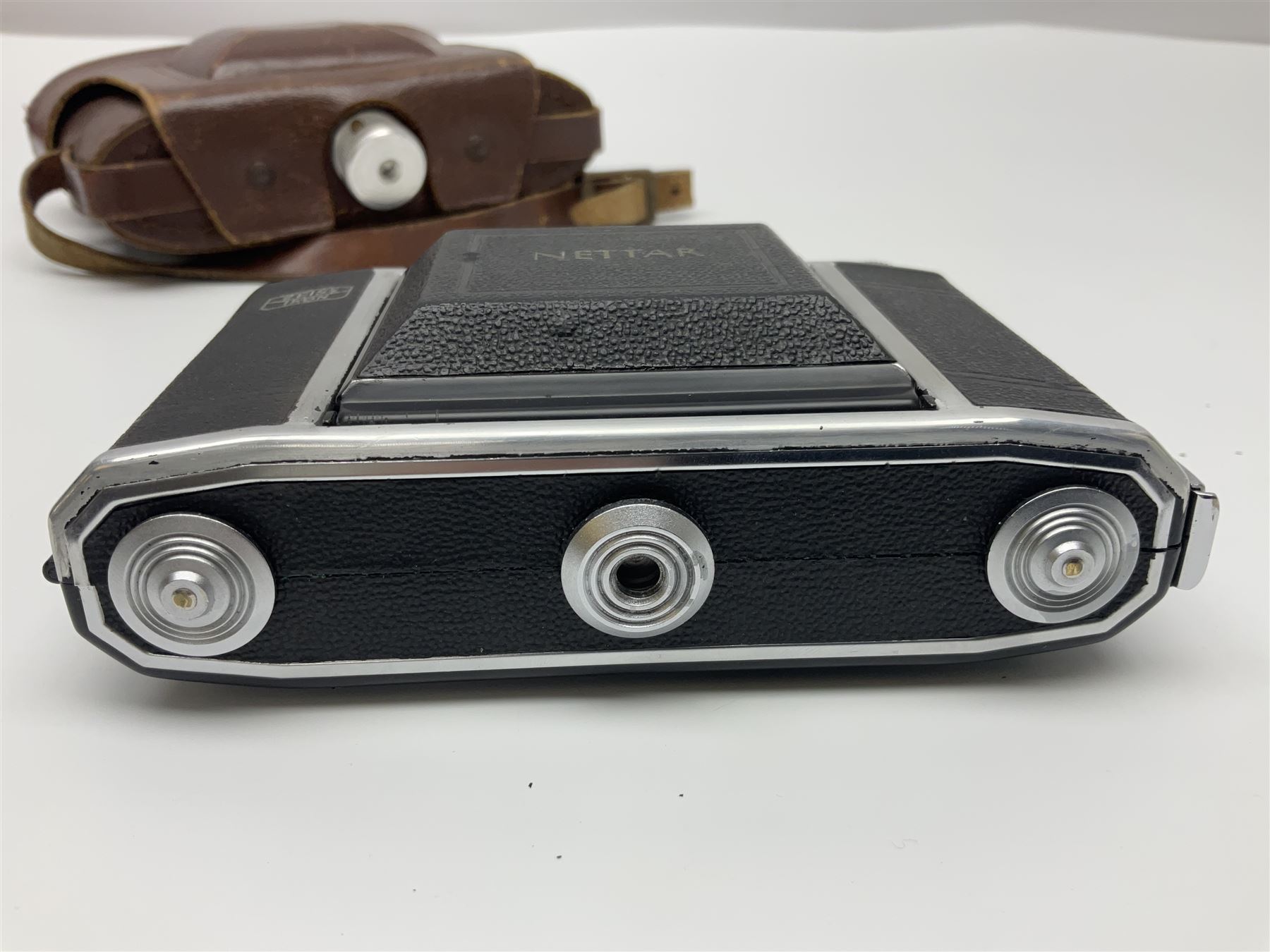 Canon EOS 50e camera body, serial no 8305671 with 'Canon Zoom EF 35-135mm 1:4-5.6' lens together with Halina 35X super camera body, with 'Halina Anastigmat f.c. 1:3.5 f=45mm' lens and other camera equipment 