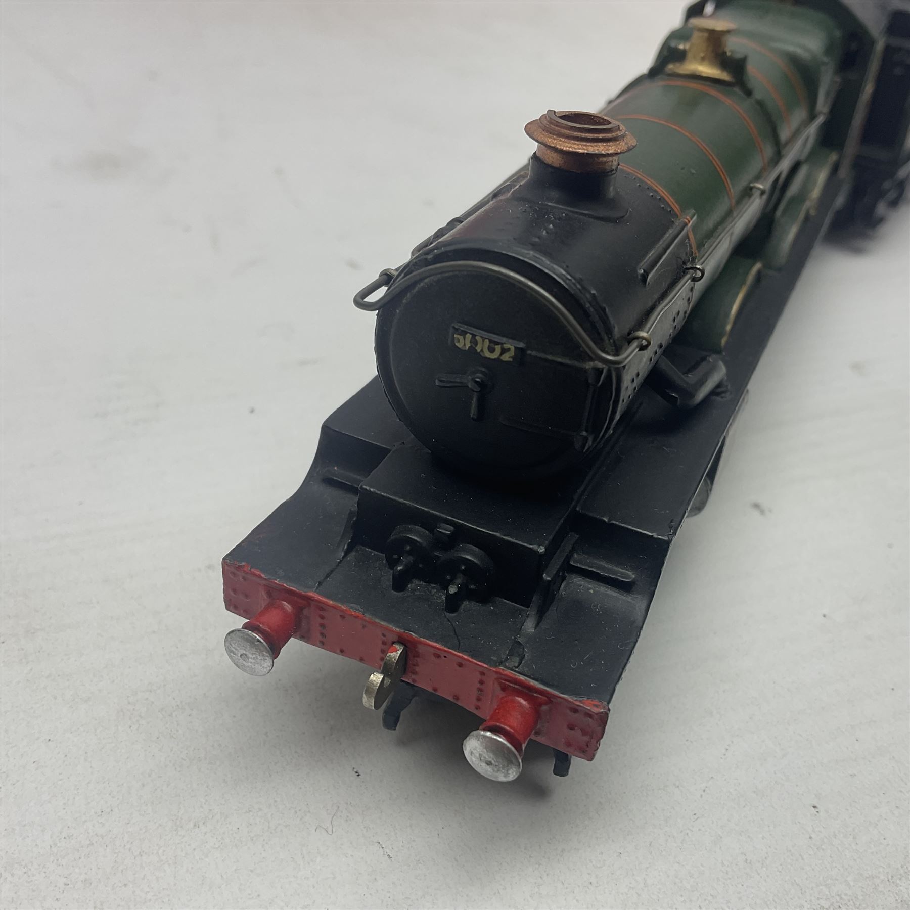Hornby Dublo - 3-rail Castle Class 4-6-0 locomotive 'Ludlow Castle' No.5002 in lined BR green; in modern unassociated plain red  box