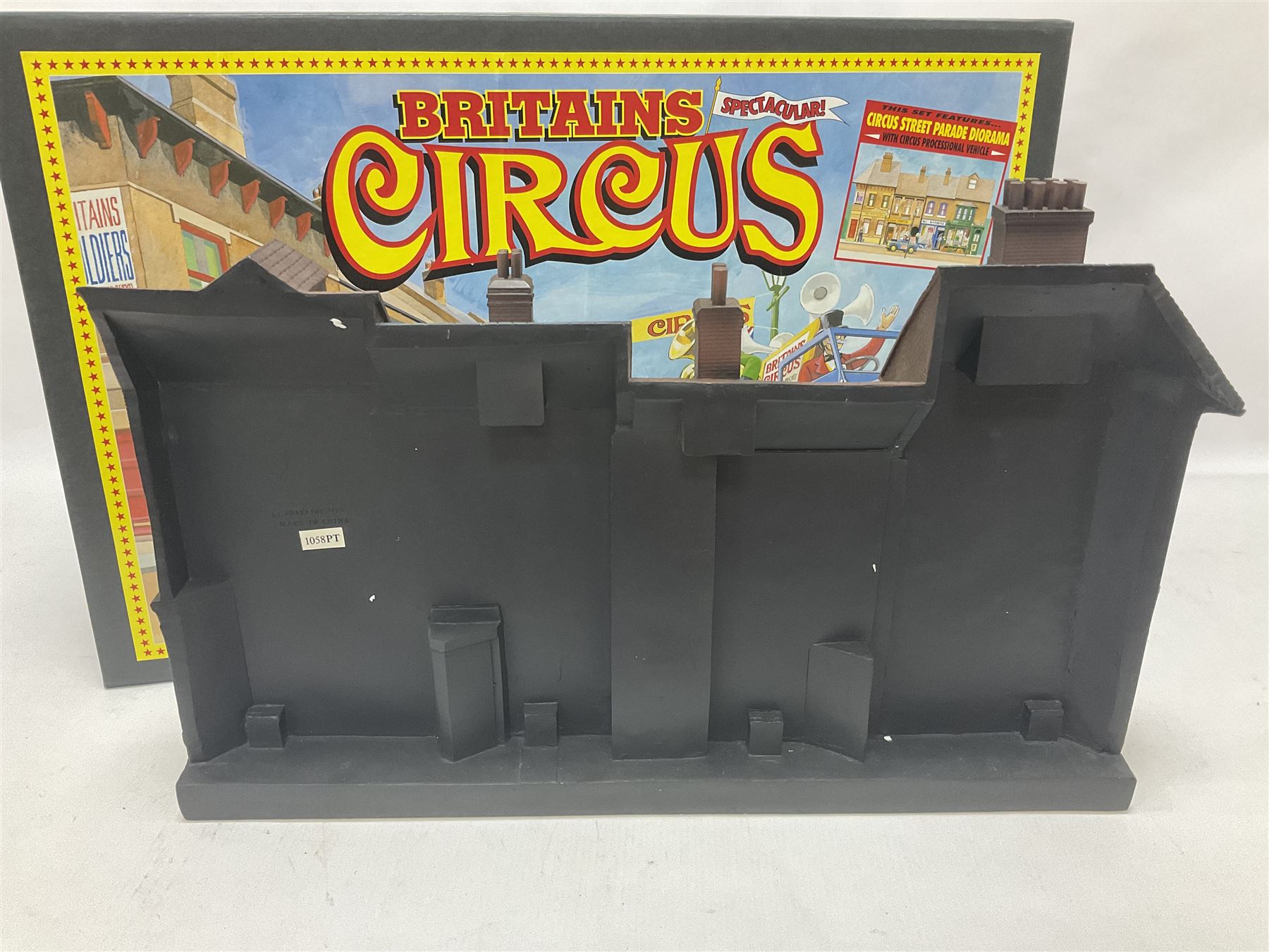 Britains - Circus Street Parade diorama with Circus Professional Vehicle no.08673; in original box 