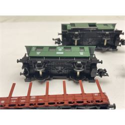 Fleischmann ‘N’ gauge ‘Piccolo’ - sixteen carriages, wagons and cars comprising nos. 8051, 8052, 8055, 8064, 8119K, 8127, 8128, 8129, 8202, 8211, 8224, 8240, 8281, 8301, 8500, 9372; along with Minitrix N503 Shock Van and 13576 6 ton Mineral Wagon; boxed and loose (18) 
