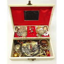  Costume jewellery, brooches, headbands etc including plated Filigree pendant and two brooches, Cameo brooch, rolled gold bangle, rings etc in a leatherette jewellery box     