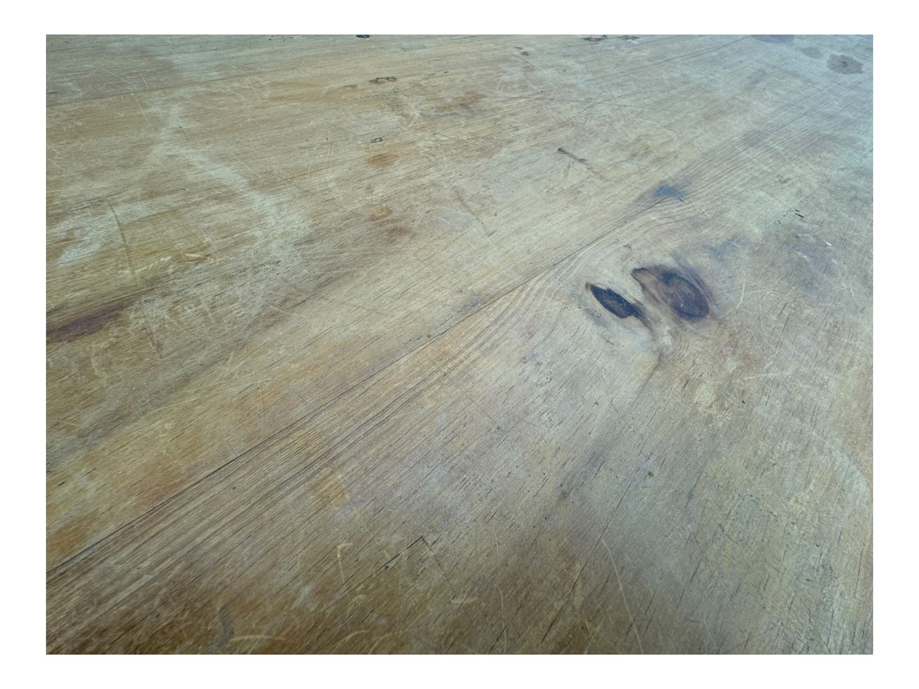 French design hardwood chest, rectangular top with moulded edge over two short and two long drawers with carved scrolling foliate decoration, flanked by carved acanthus leaf columns, on bracket supports