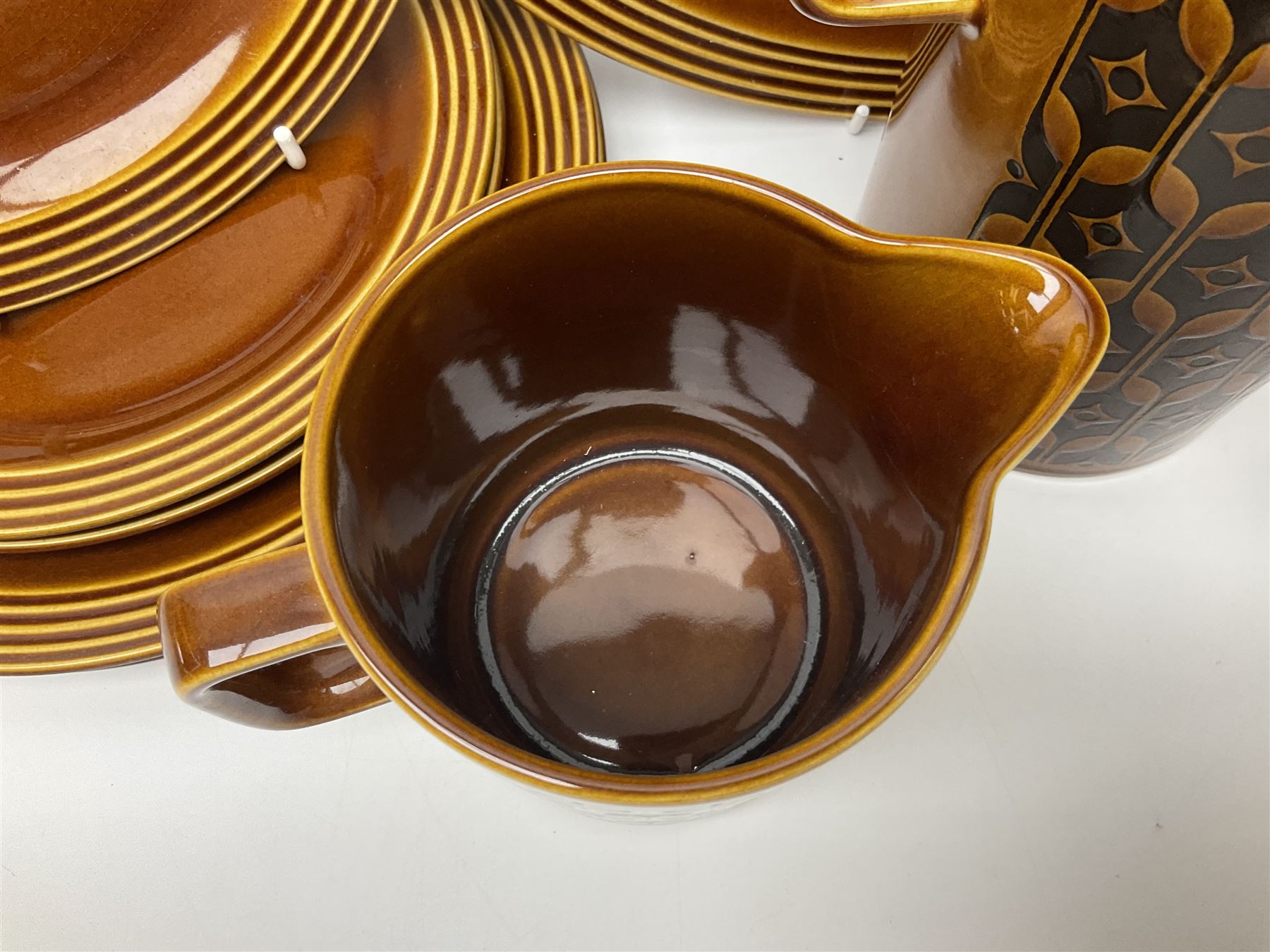 Hornsea Heirloom pattern coffee service for six, comprising of coffee pot, covered sucrier, milk jug, hot water jug, dessert plates, side plates, dinner plates, jug, salt and pepper shakers and serving platter 