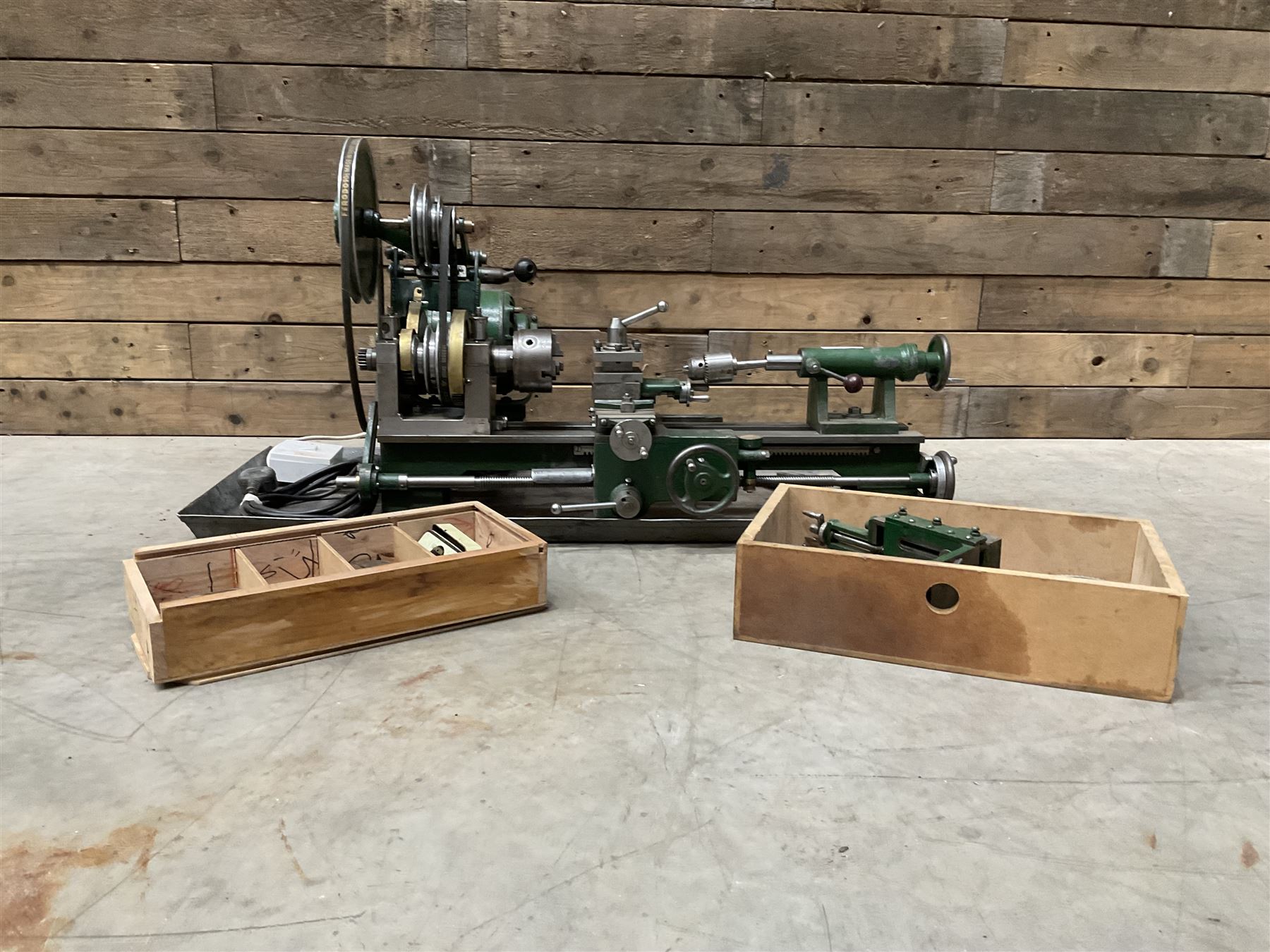 Metalworking lathe 240v