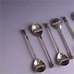 Set of six mid 20th century silver seal top teaspoons, hallmarked William Suckling Ltd, London 1960, contained within fitted case