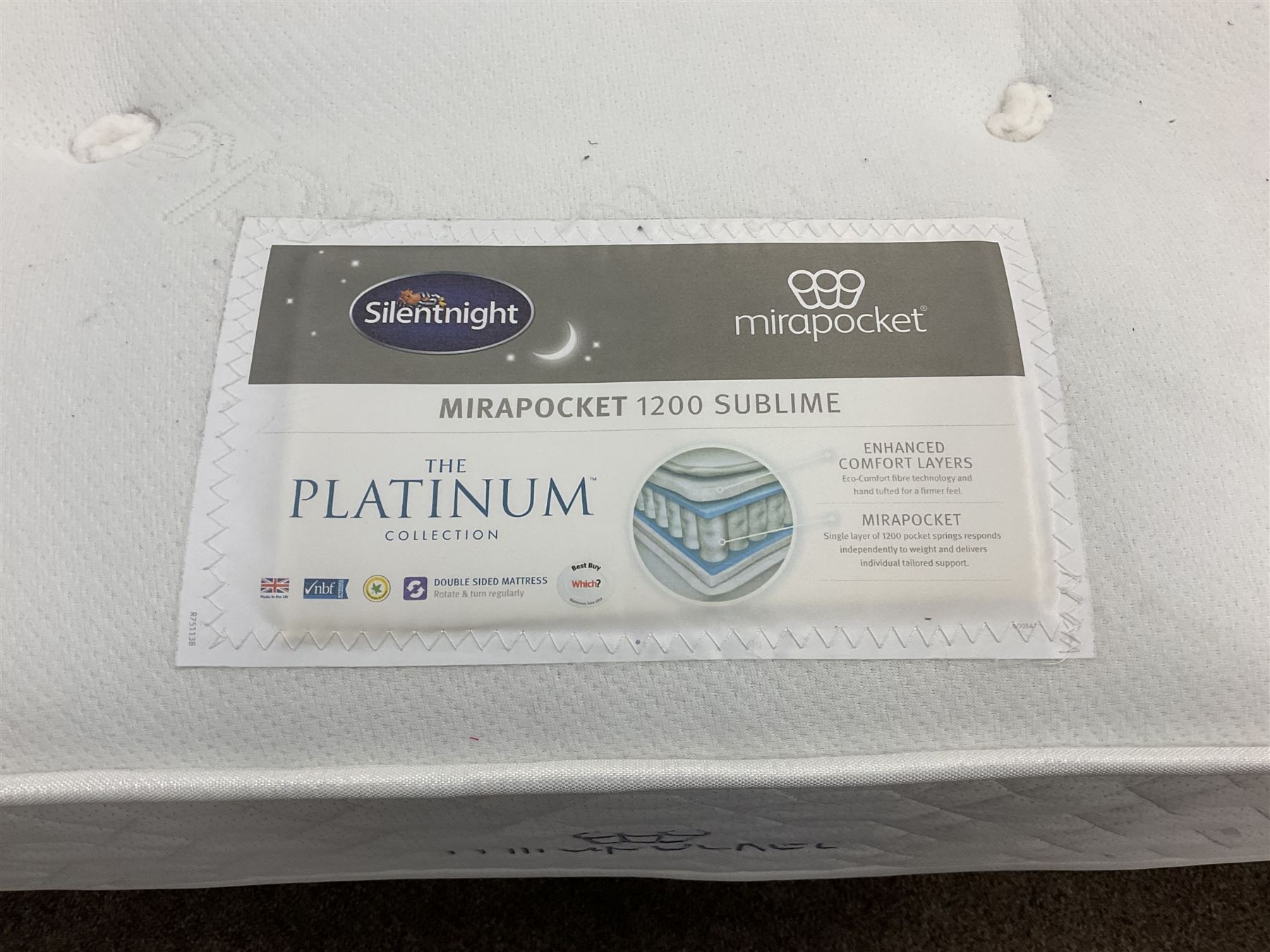 Silentnight - 4' 6'' double divan bed, upholstered in blue fabric with headboard