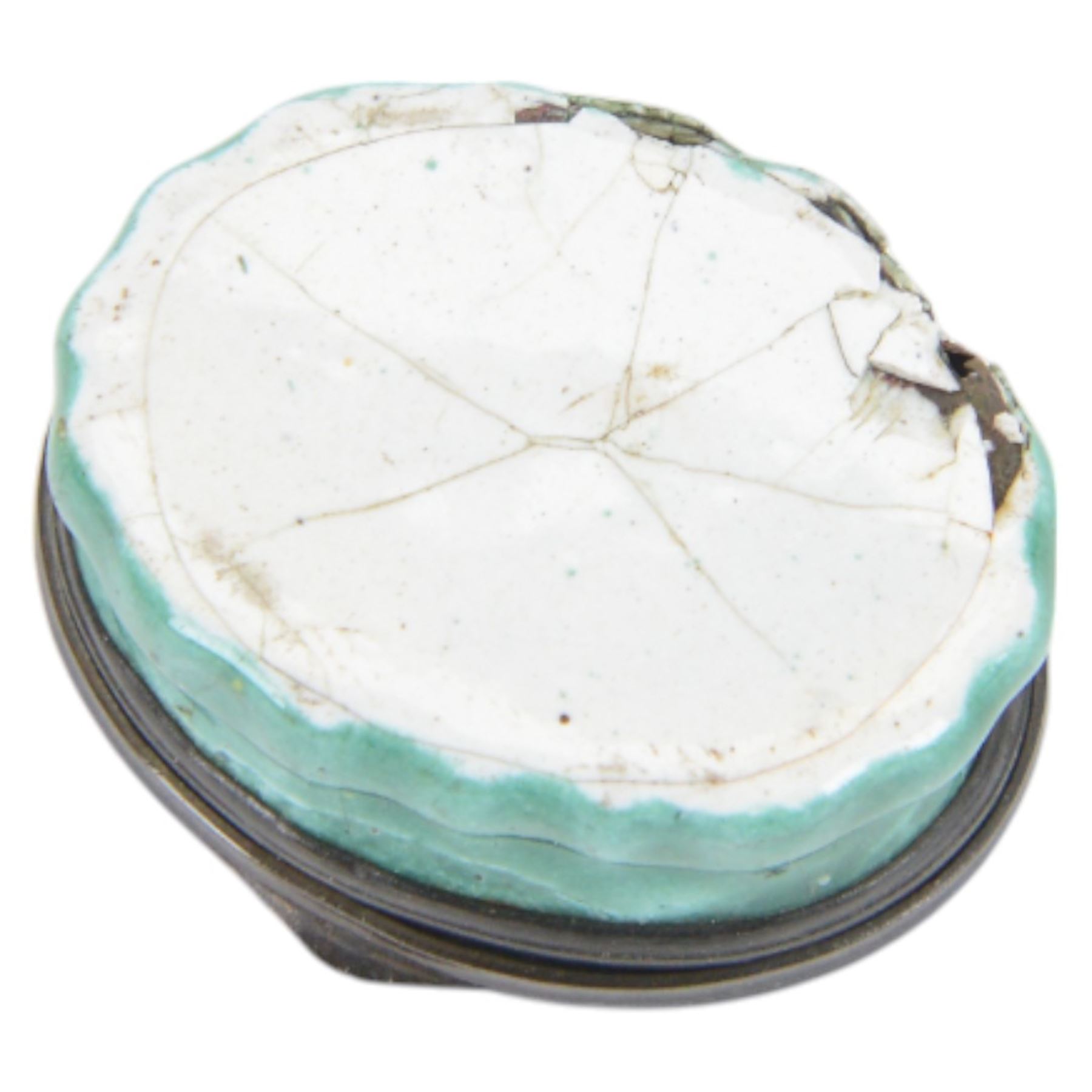 Three 18th century Staffordshire enamel patch boxes, comprising example inscribed 'Duncan and Victory' beneath an anchor, another inscribed 'May Liberty ever Life's blessings sustain And spread it's influence thro nations again', and further with image of ship to the underside of the hinged cover, each approx W4.5cm