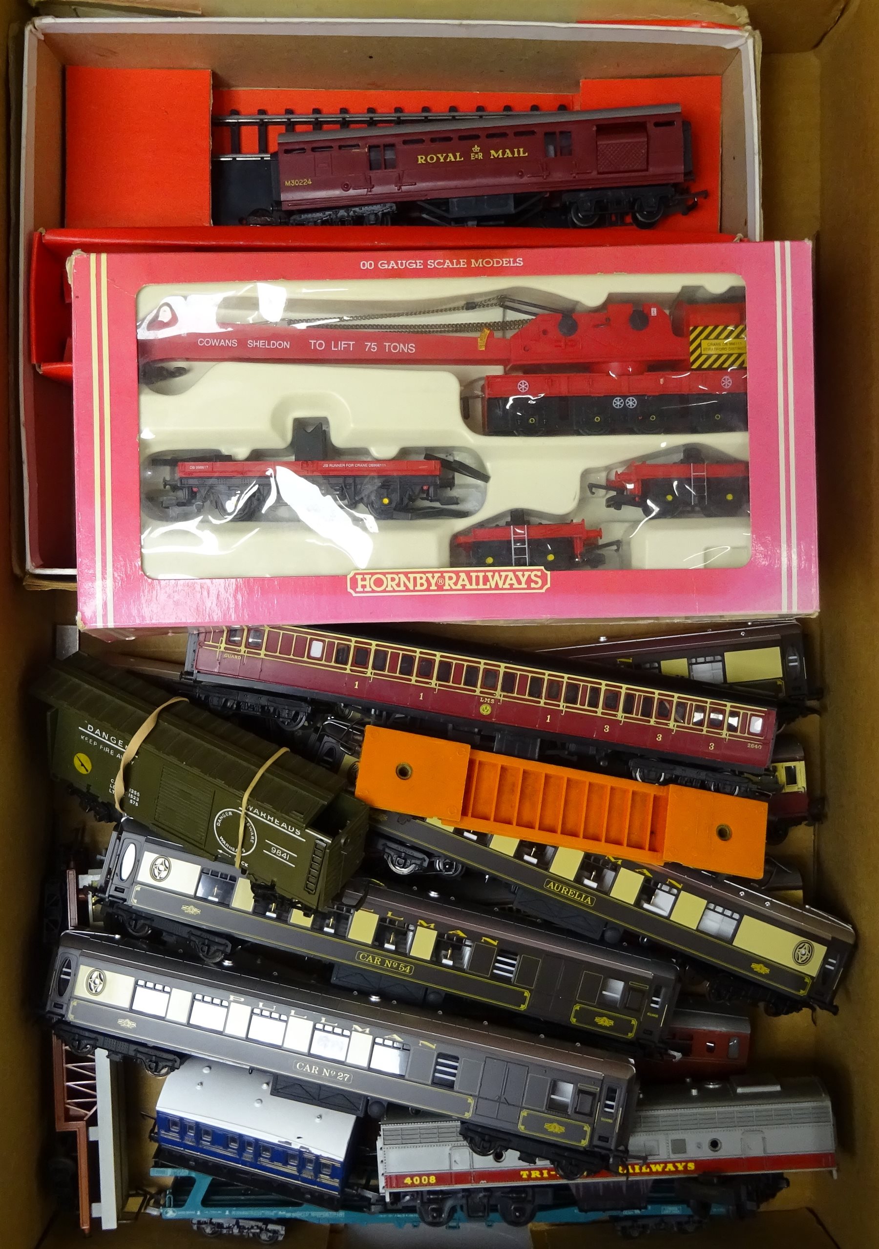 Hornby Tri ang OO Gauge Nineteen Various Passenger Coaches And 