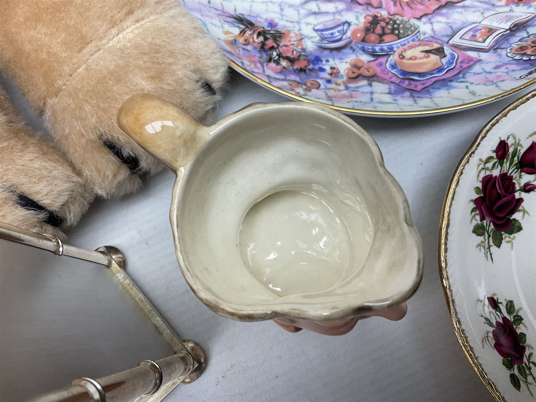 Beswick character jug, together with Leonardo Collection figures, porcelain dolls etc 