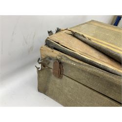 Selmer Clavioline portable electric keyboard, in original case, amp & speaker combined in lid, H41cm, W56.5cm