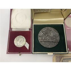 Great British and World coins and banknotes, including two Queen Victoria 1887 florins, King George V 1930 halfcrown, pre decimal pennies and other denominations, five Queen Elizabeth II five pound coins, United States of America 1964 Kennedy half dollar, German and other banknotes etc