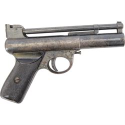 Webley Mark I .177 air pistol, serial number 26401, the air chamber marked 'Webley Mark I Made in England, Webley & Scott Ltd Birmingham Patented Gt Britain No 219872 and all Principle Countries', with checkered grip, H14cm, L19cm
