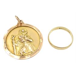Gold St Christopher's pendant and a gold wedding band, both hallmarked 9ct