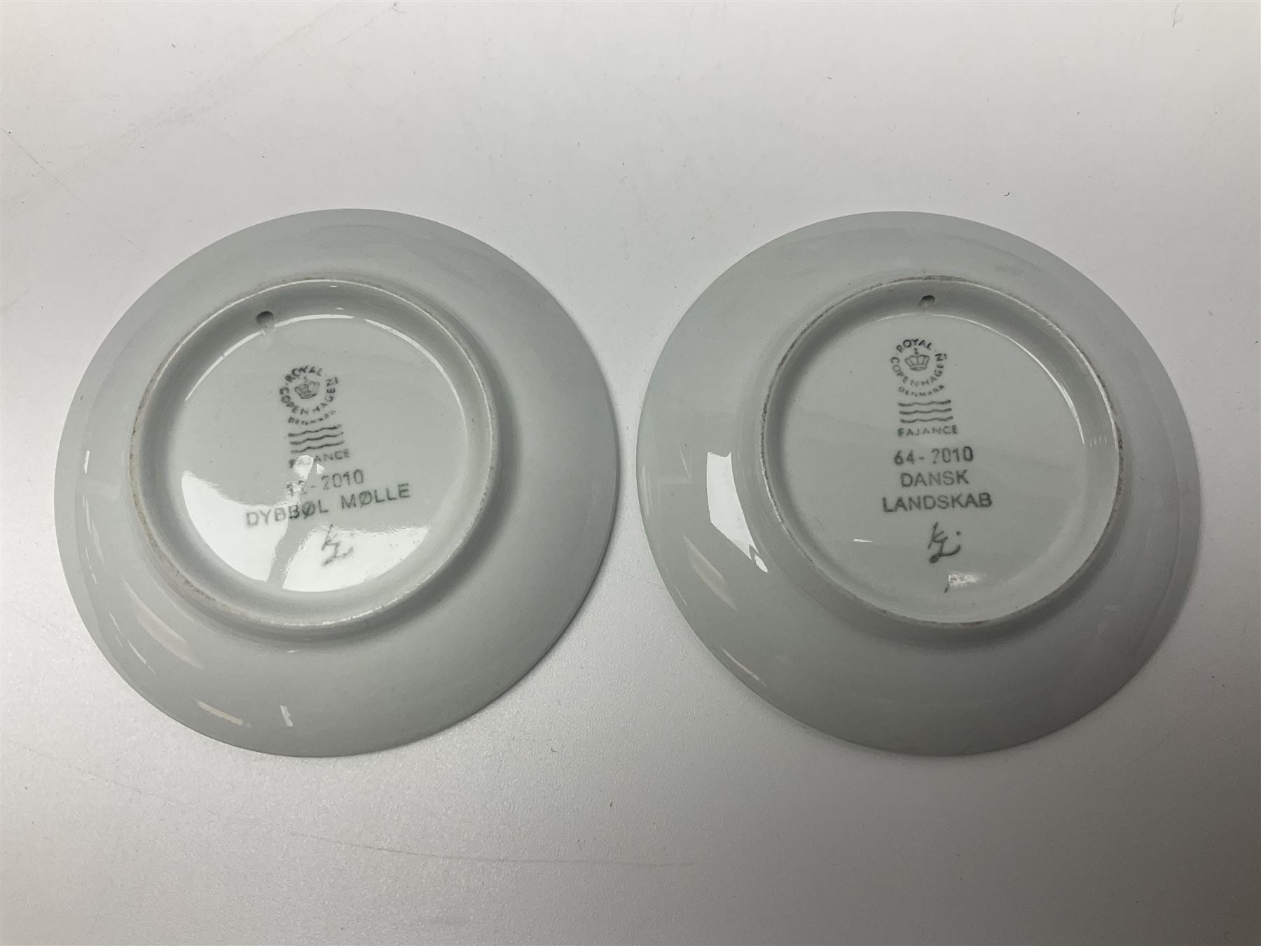 Royal Copenhagen, Mors Dag 1973 plate, together with Royal Copenhagen  vase and ticket dishes and a Lladro swan  