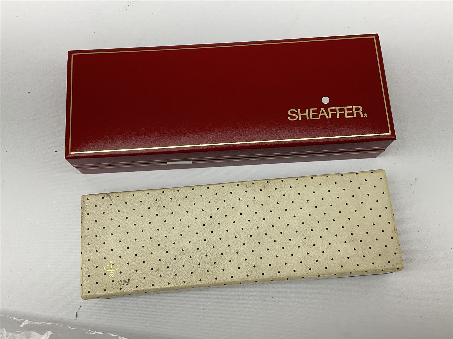 Six fountain pens with gold nibs to include Sheaffer, Macniven & Cameron Ltd and Conway examples, together with four other fountain pens including a boxed Parker pen and a boxed Sheaffer pen in black case with chevron pattern detail